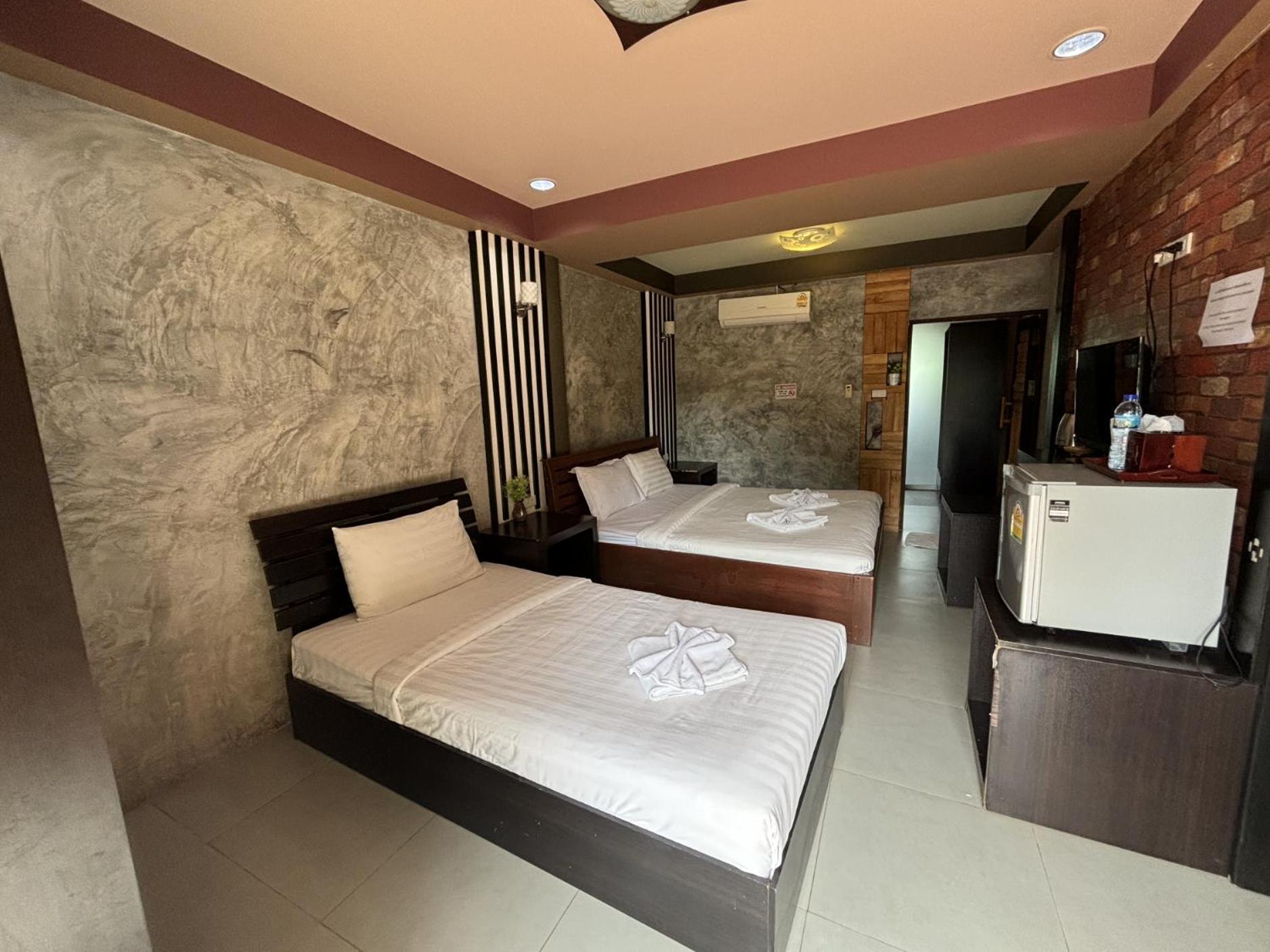 Revolution Kanchanaburi Adventure Hq Ban Chuk Kum Екстер'єр фото