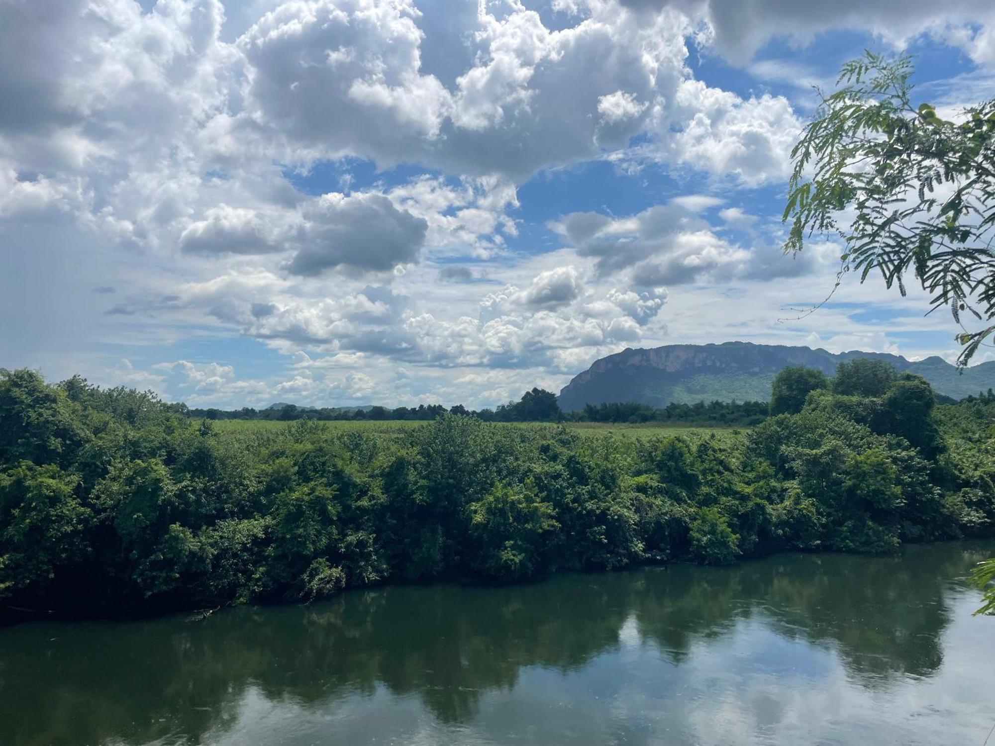 Revolution Kanchanaburi Adventure Hq Ban Chuk Kum Екстер'єр фото